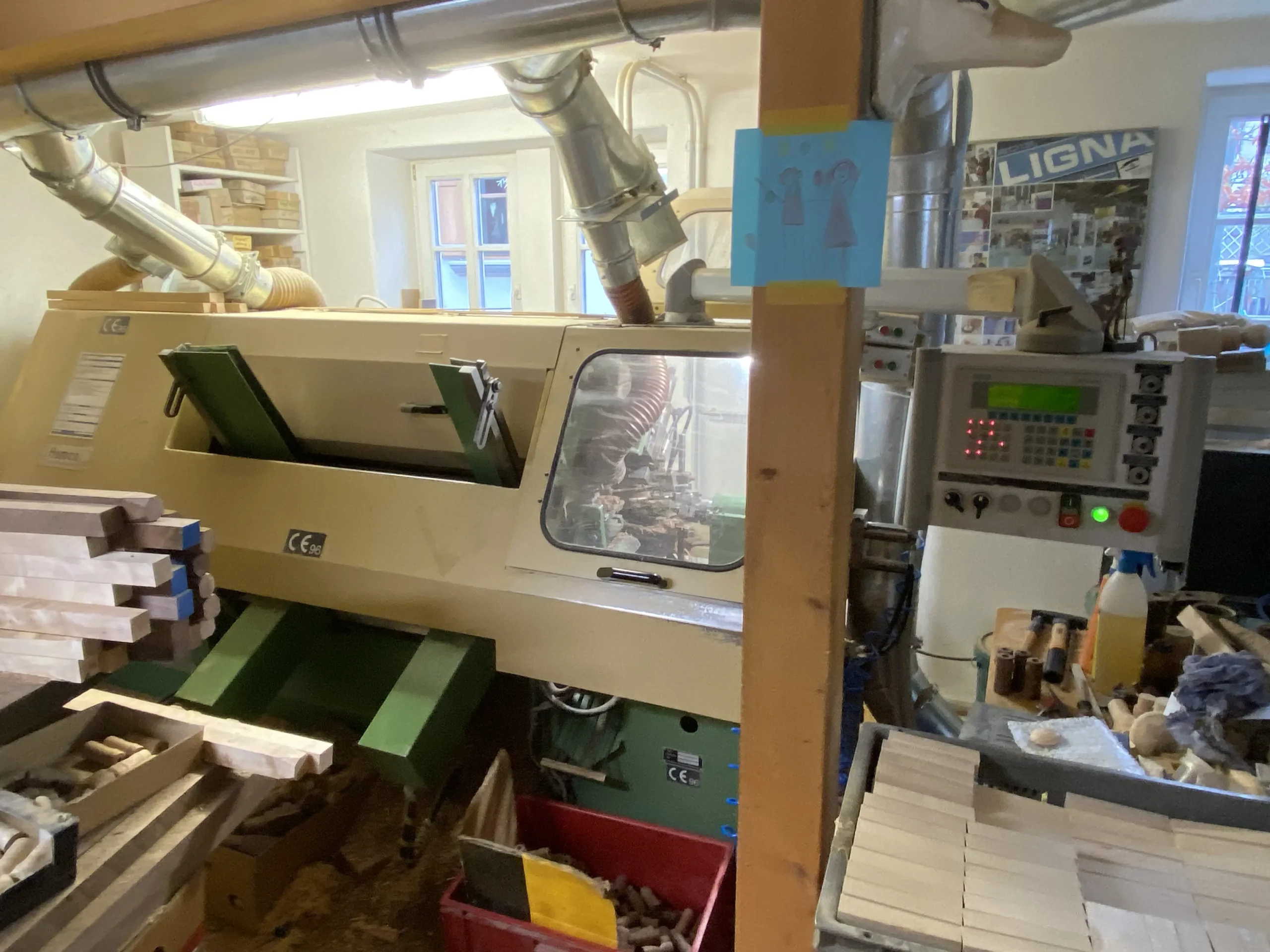 Drehteile werden von der Stange gedreht